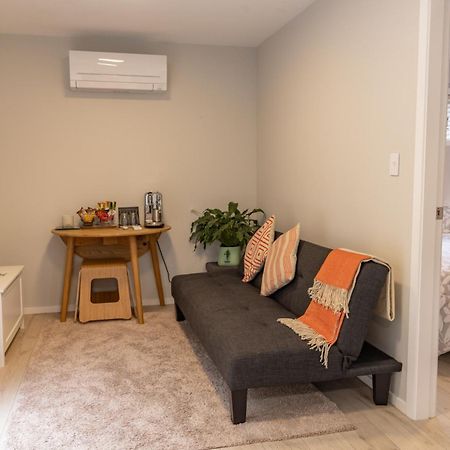 Back Garden Flat With Free On Street Parking And Fiber Wifi - 15 Mins To Ferry, Stadium, Cbd Wellington Ngoại thất bức ảnh