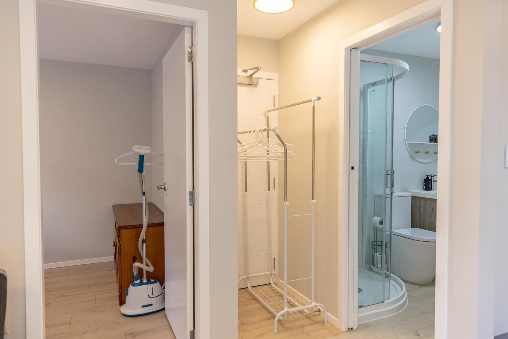 Back Garden Flat With Free On Street Parking And Fiber Wifi - 15 Mins To Ferry, Stadium, Cbd Wellington Ngoại thất bức ảnh