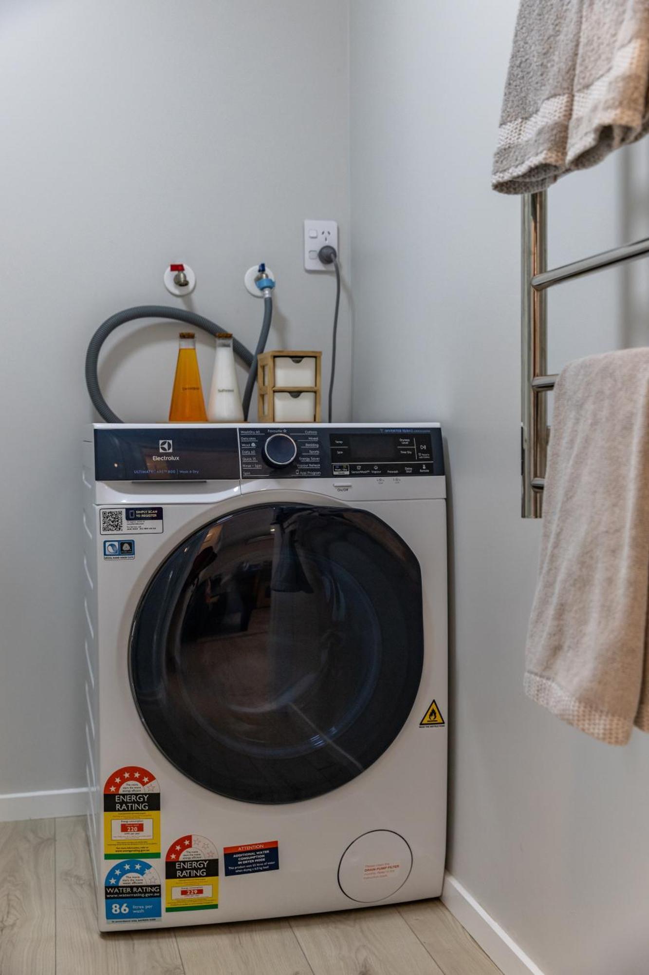Back Garden Flat With Free On Street Parking And Fiber Wifi - 15 Mins To Ferry, Stadium, Cbd Wellington Ngoại thất bức ảnh