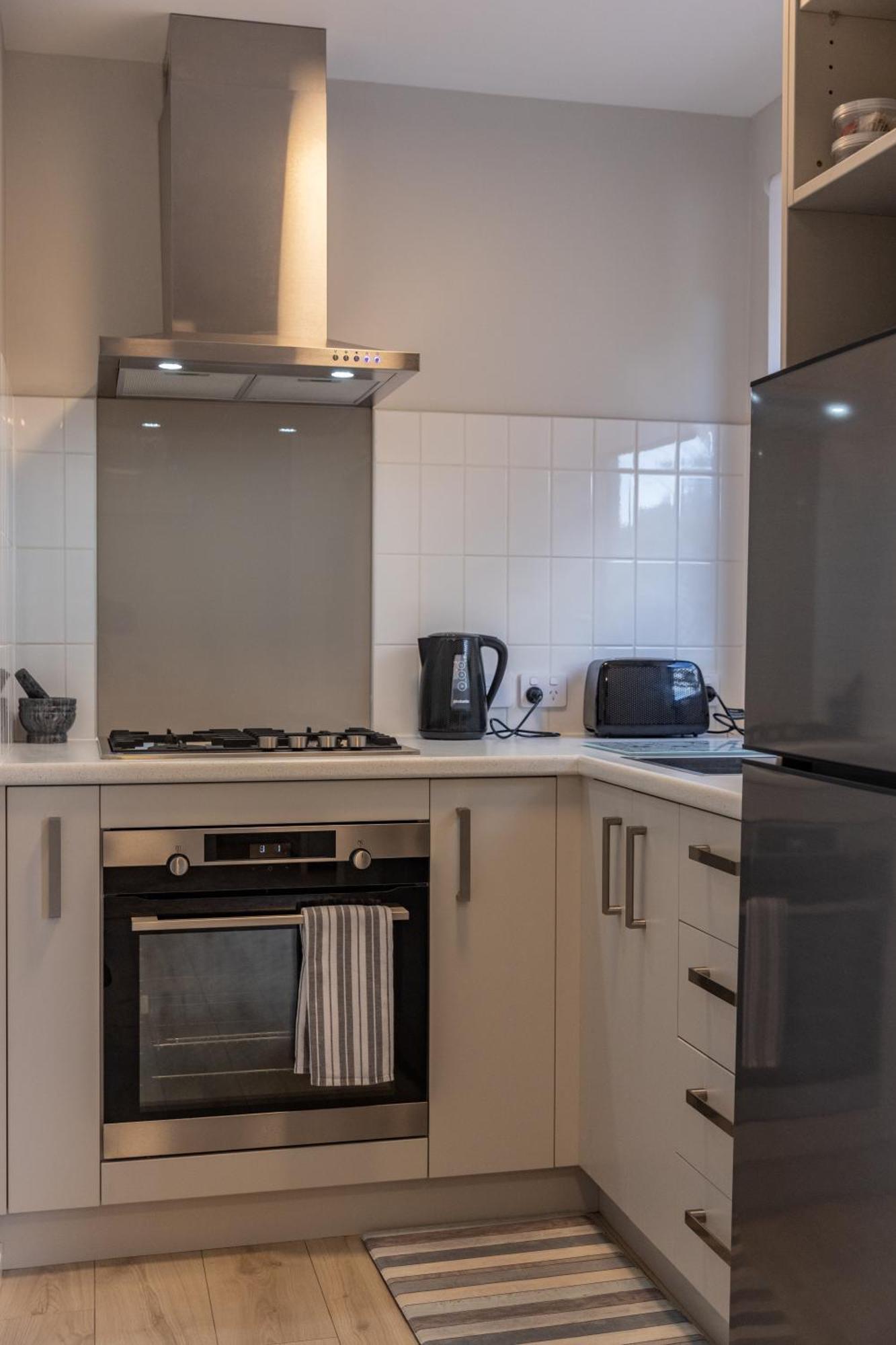 Back Garden Flat With Free On Street Parking And Fiber Wifi - 15 Mins To Ferry, Stadium, Cbd Wellington Ngoại thất bức ảnh